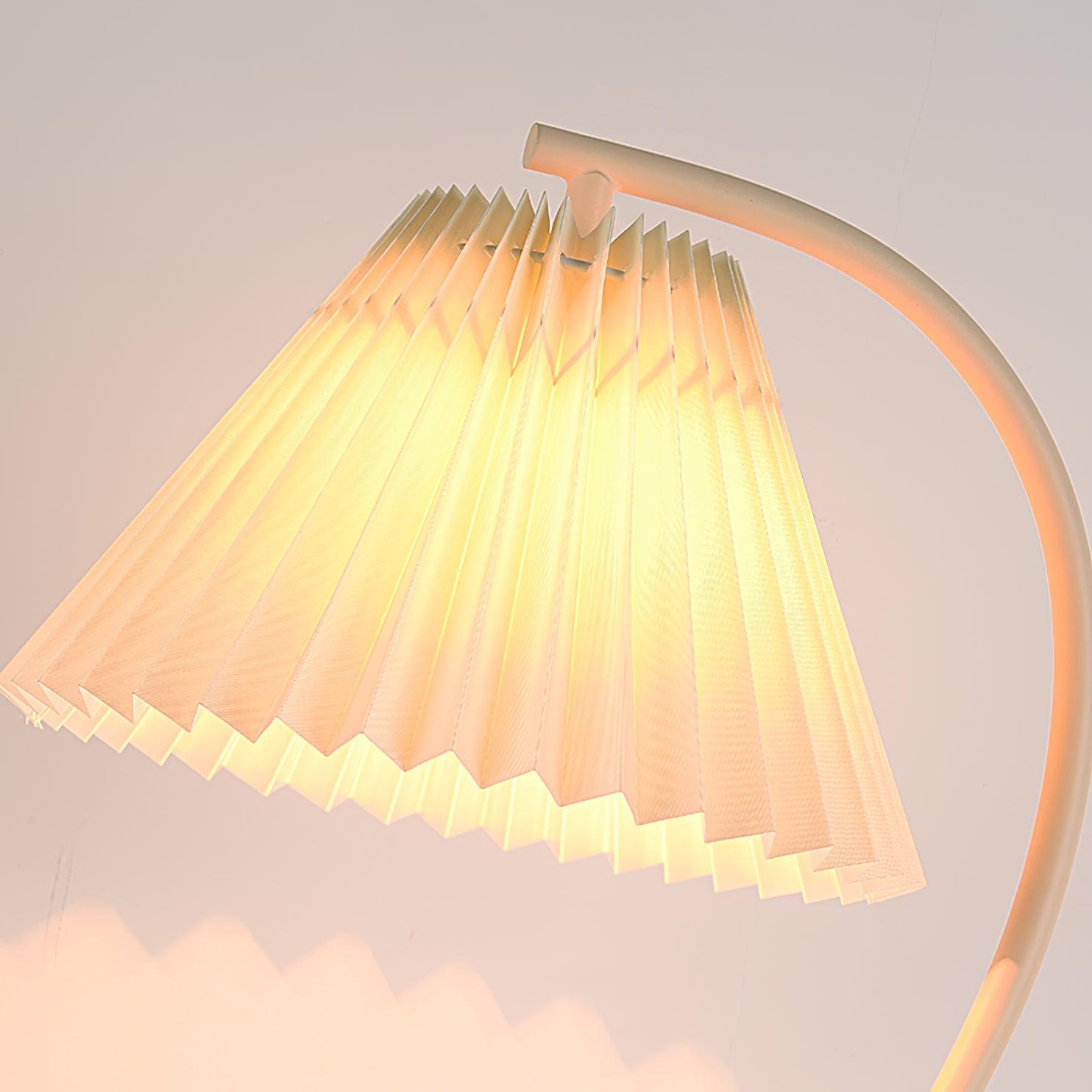 Crescini Pleated Table Lamp - Cueteks