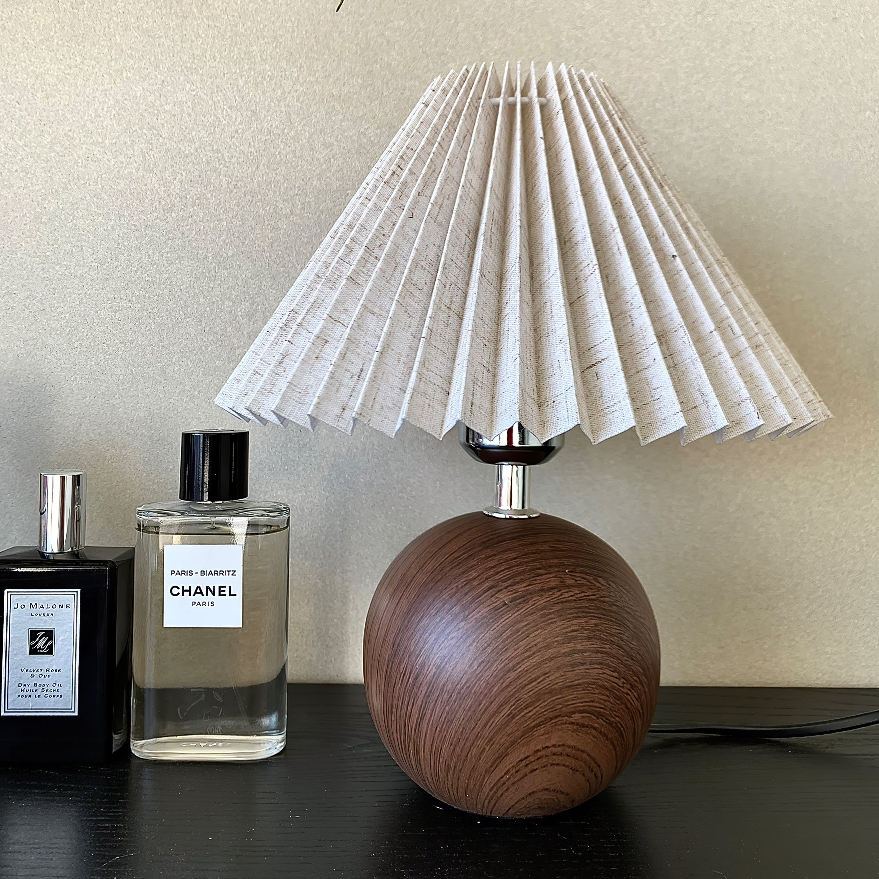 Wooden Pleated Table Lamp - Cueteks