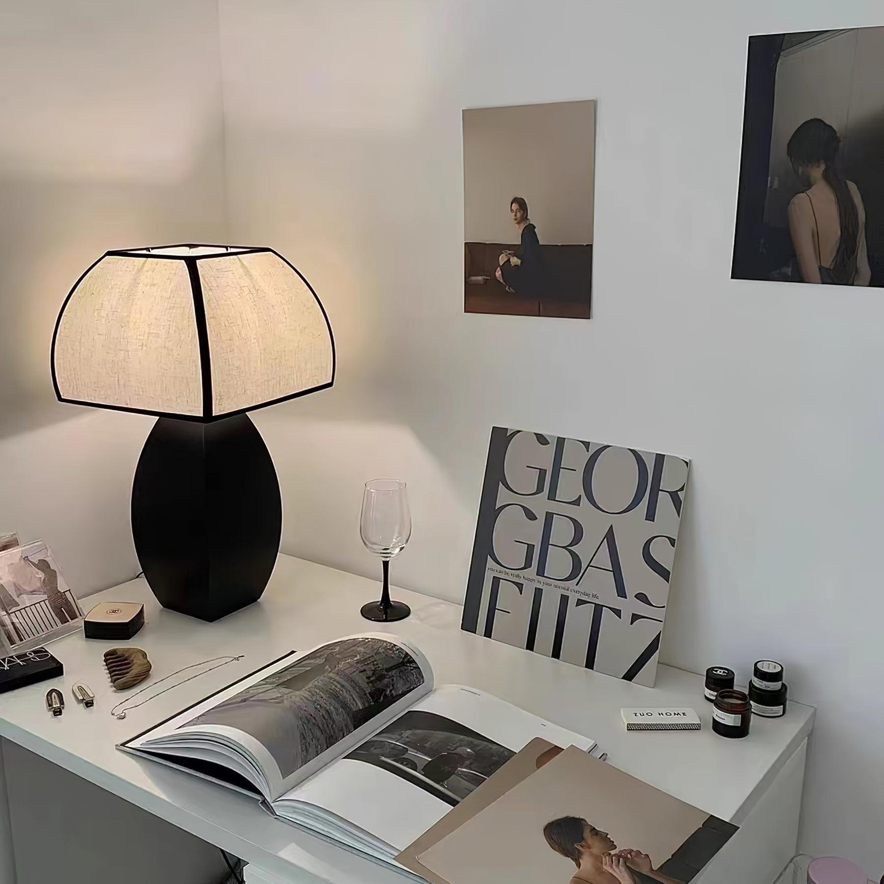Javier Black Table Lamp - Cueteks
