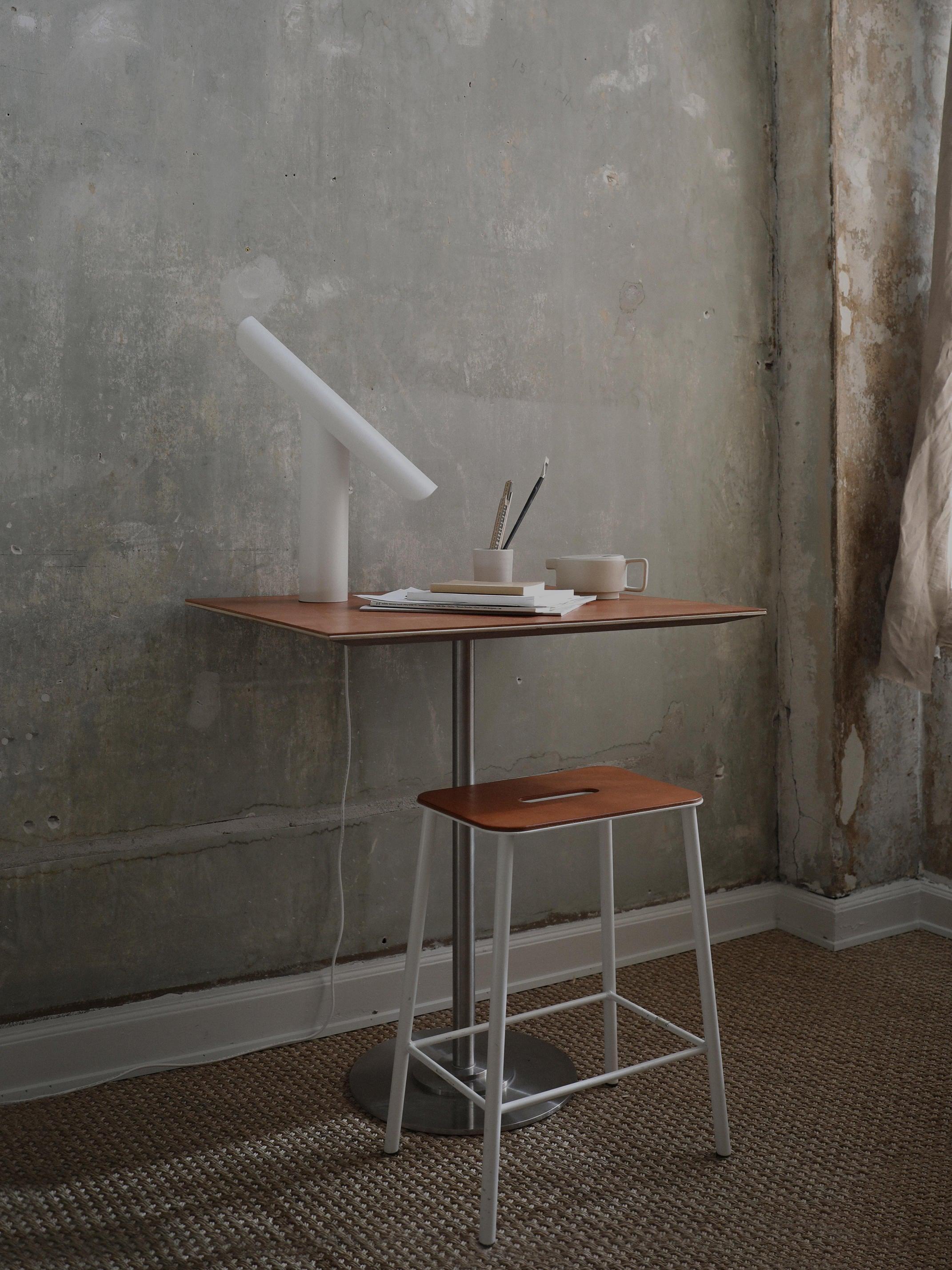 T-Table Lamp - Cueteks