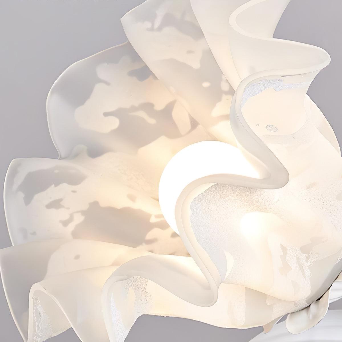 Lily of the Valley Table Lamp - Cueteks