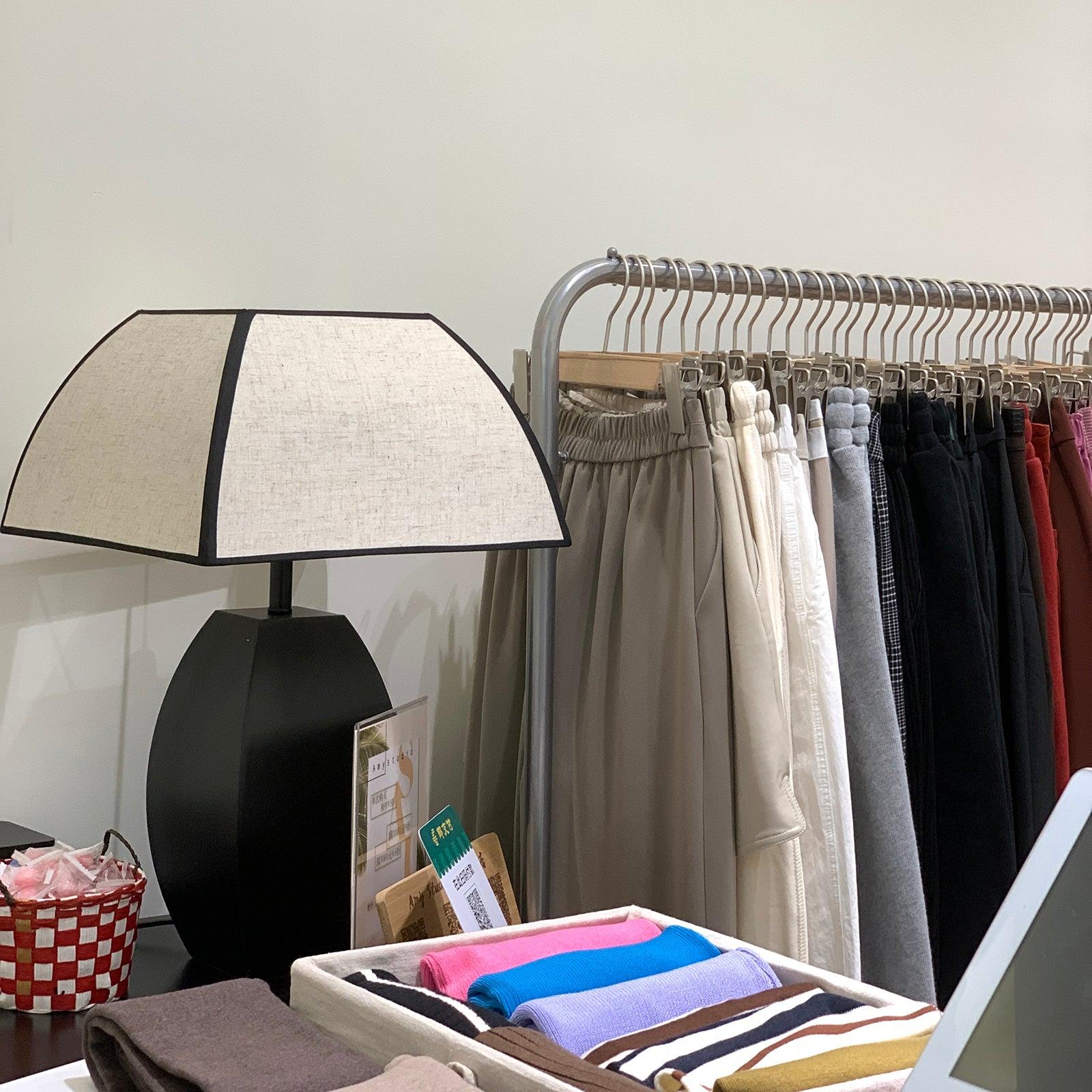 Javier Black Table Lamp - Cueteks