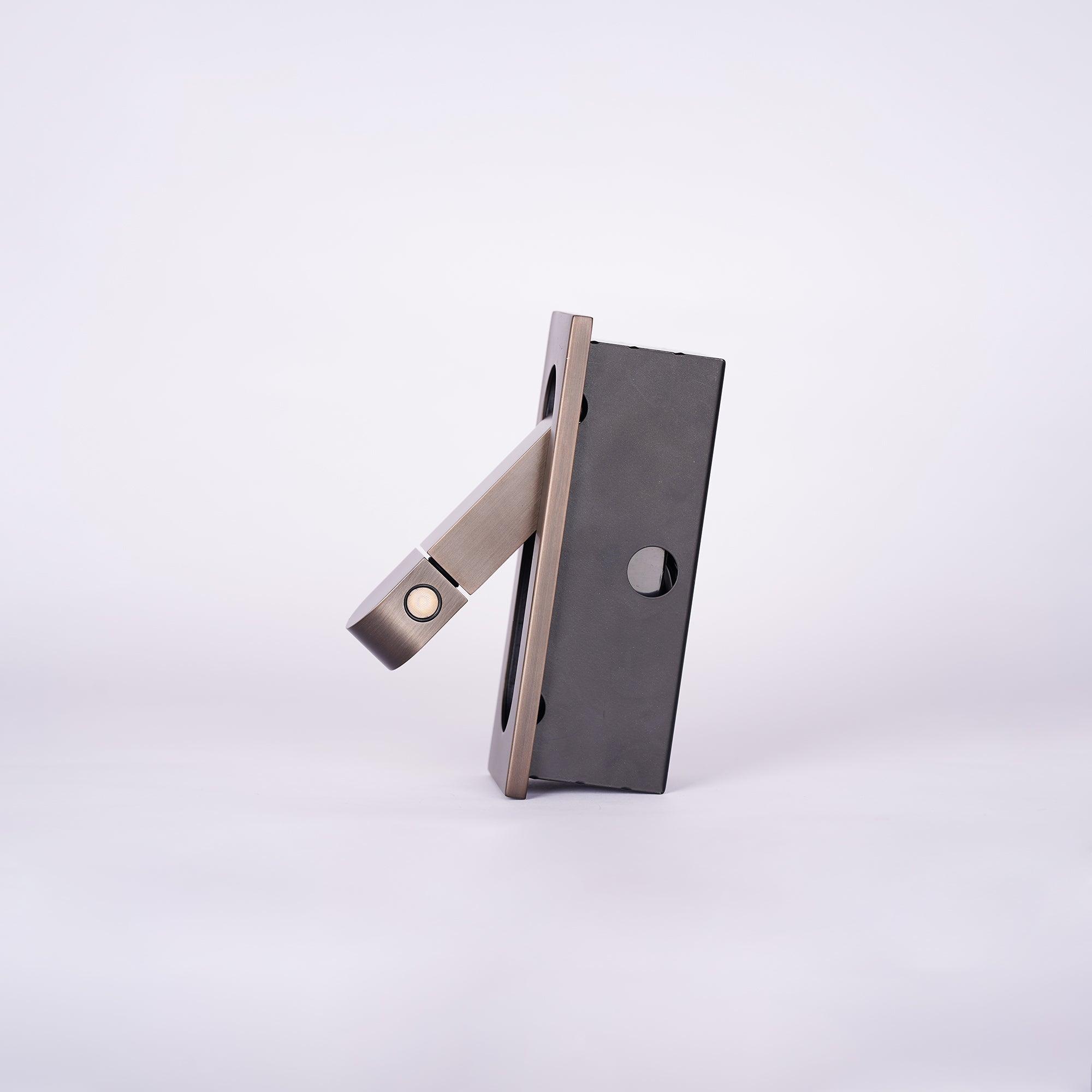 Modern LED Bedside Reading Light - Cueteks