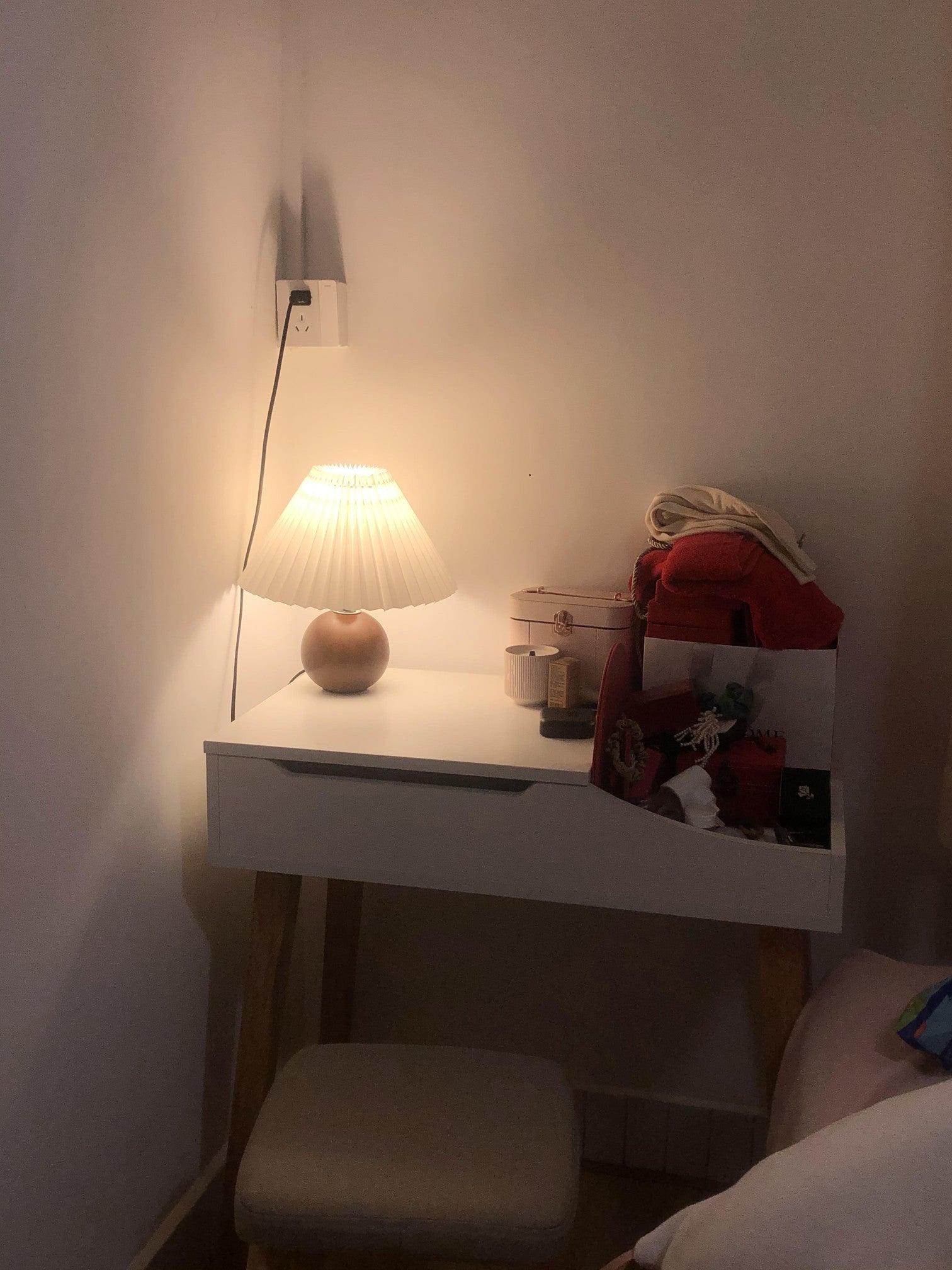 Wooden Pleated Table Lamp - Cueteks