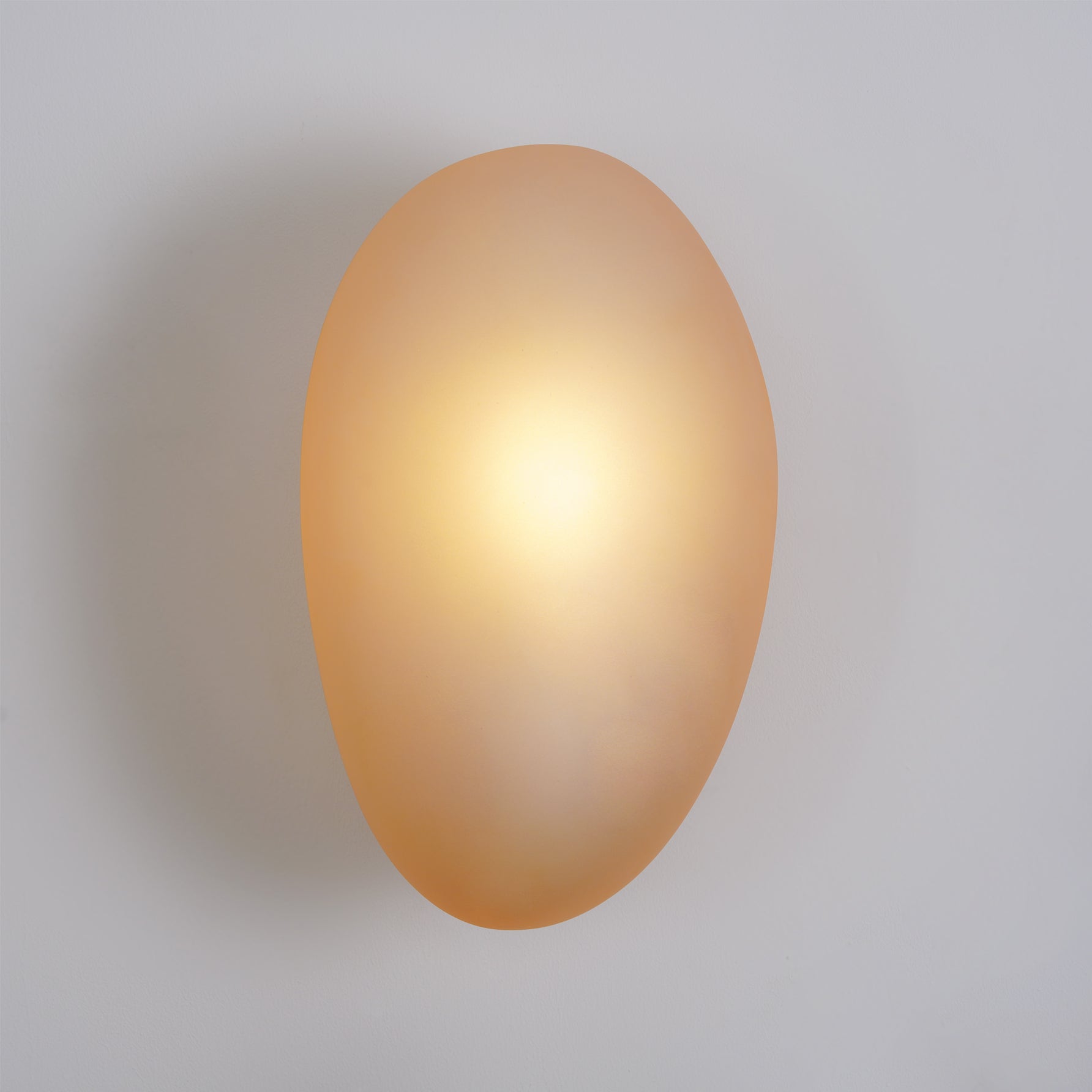 Bubble Glass pebble-shaped wall light