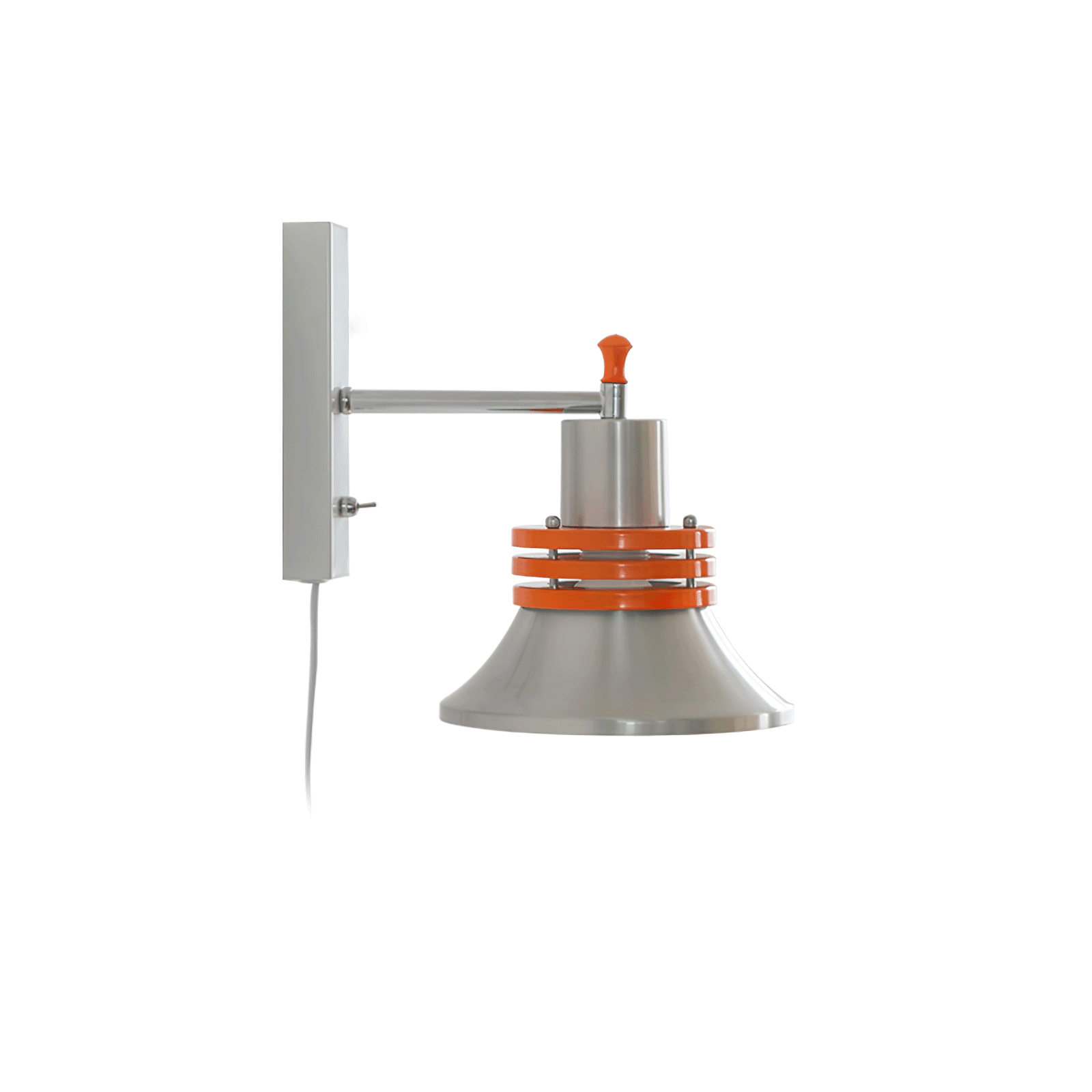 Sleekform wall lamp viewed with wallplate on the left and shade on the right.
