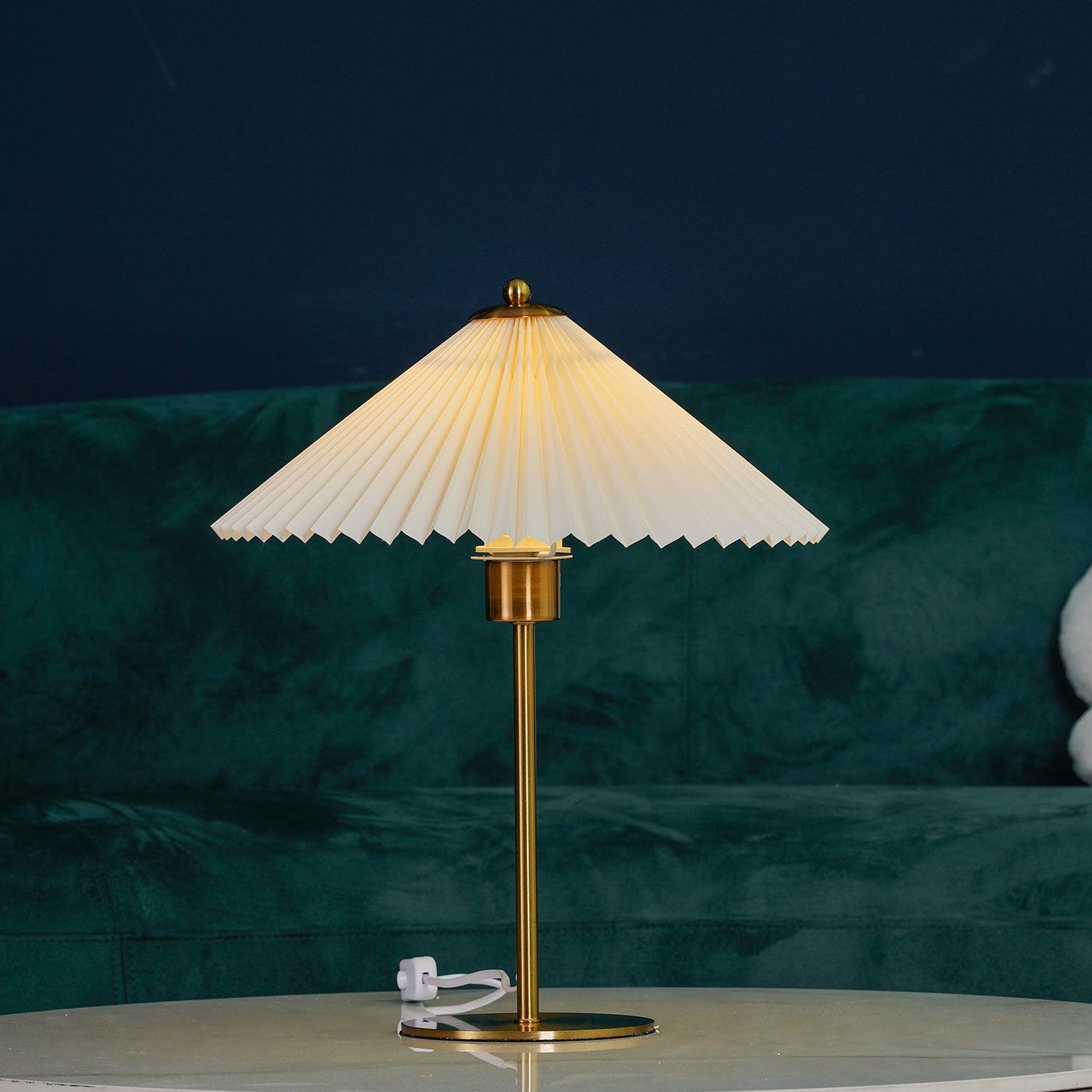 Perla Pleated Table Lamp - Cueteks
