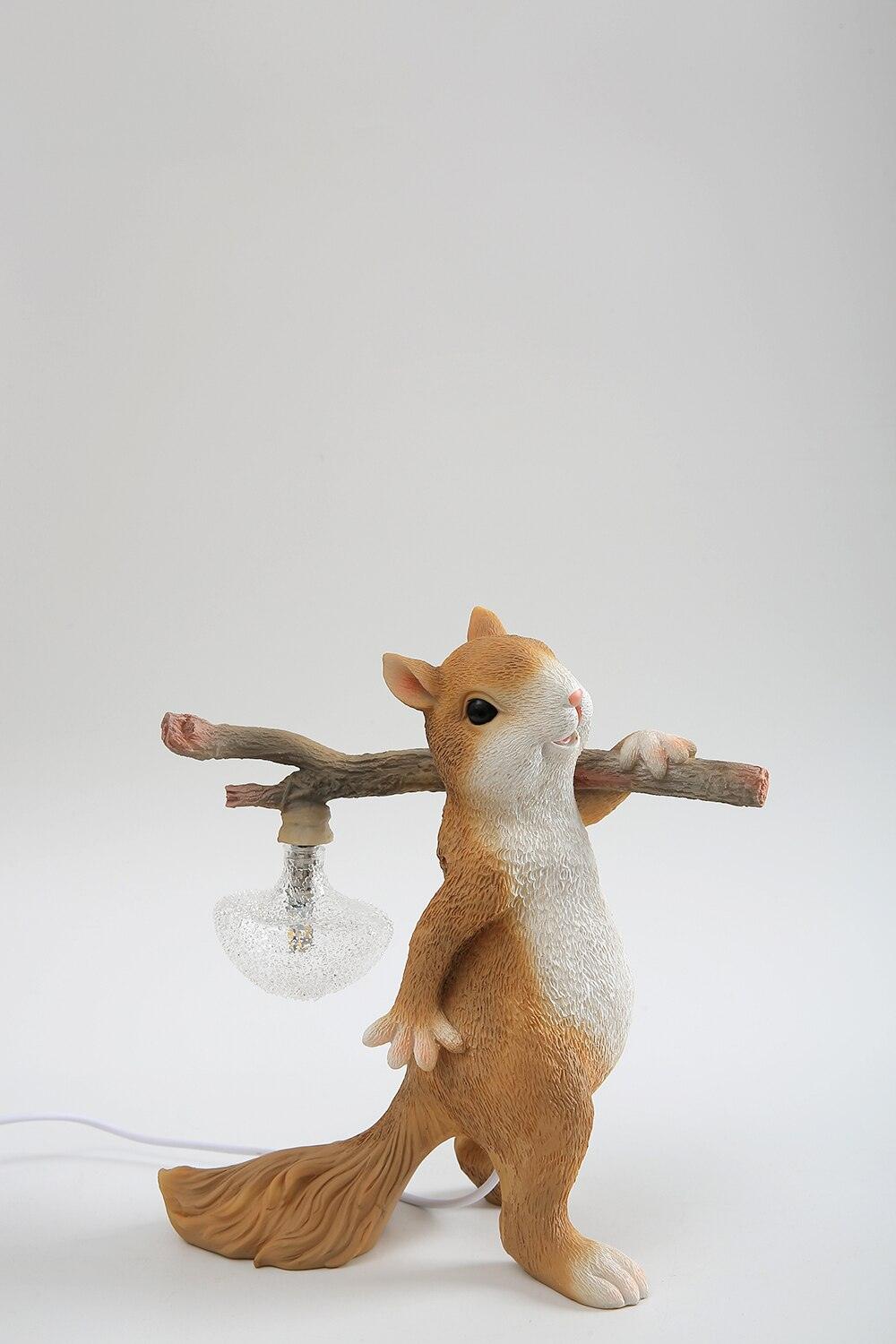Squirrel Table Lamp - Cueteks
