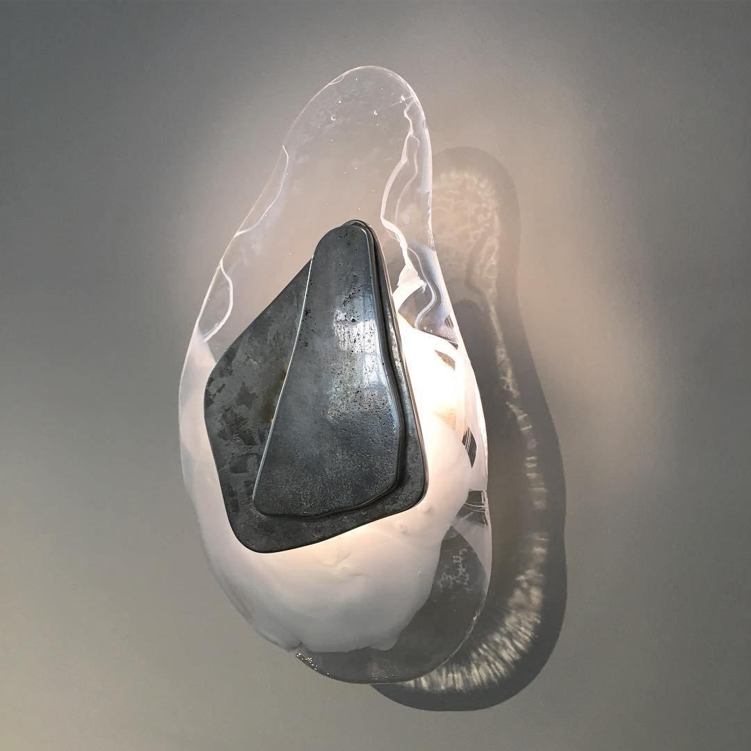 DC1725 textured glass LED wall light with layered metal plates