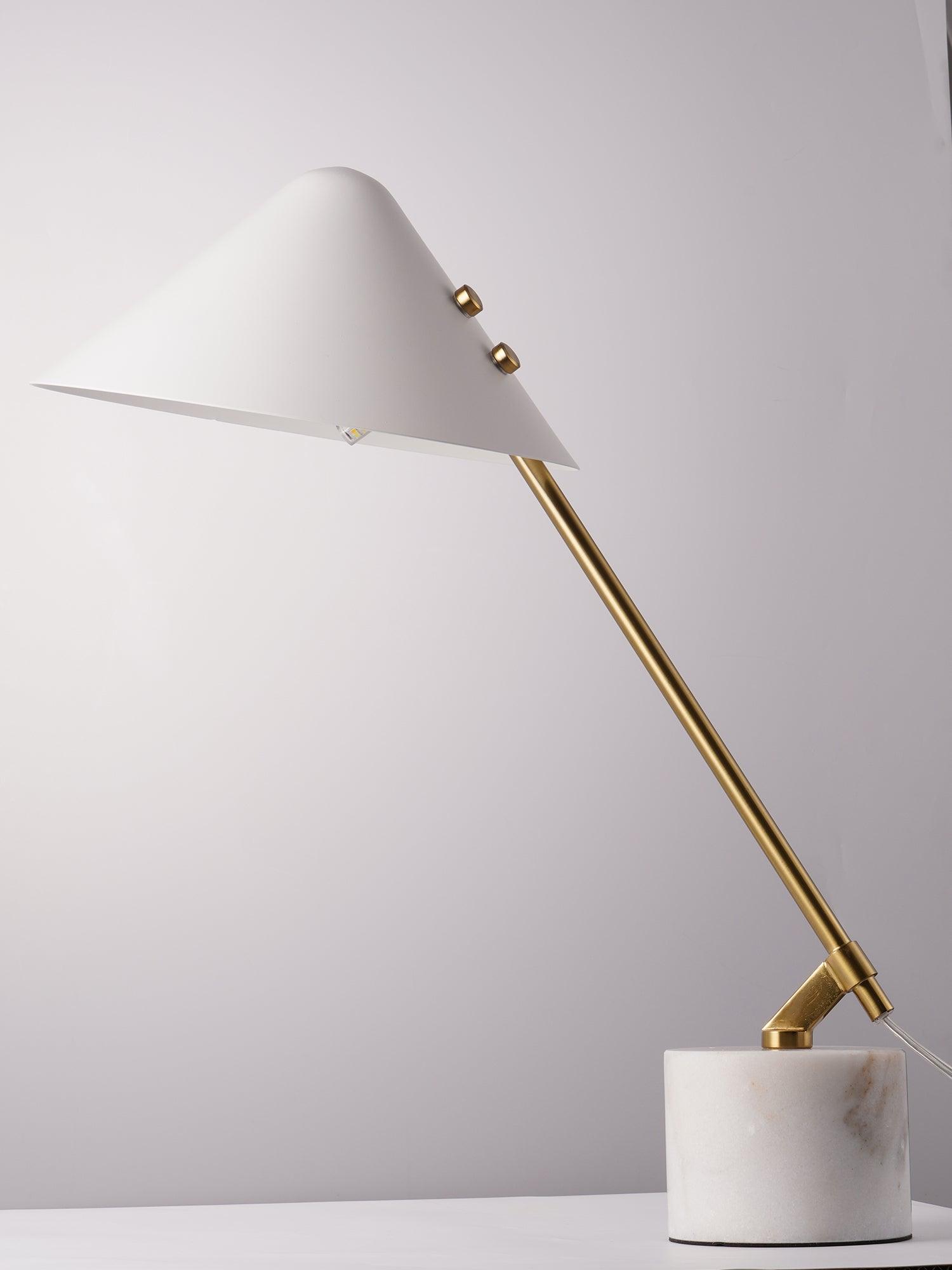 Small Hat Table Lamp - Cueteks