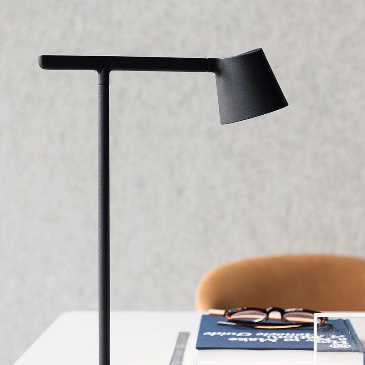 Tip Table Lamp - Cueteks