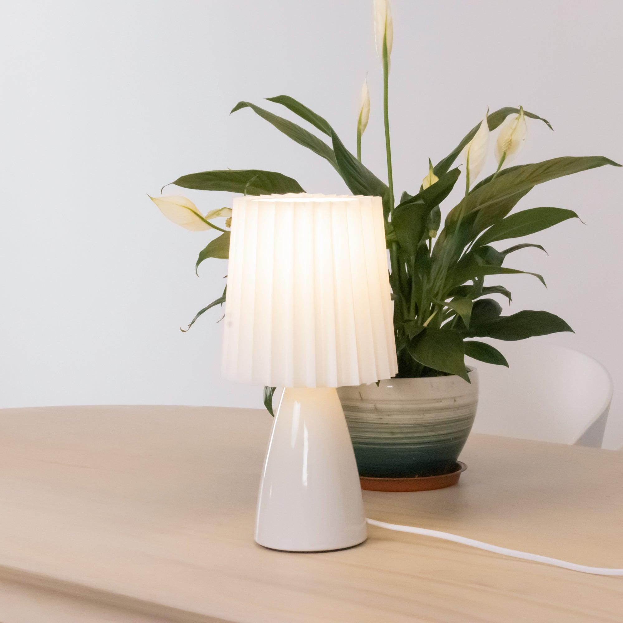 Delilah Table Lamp - Cueteks