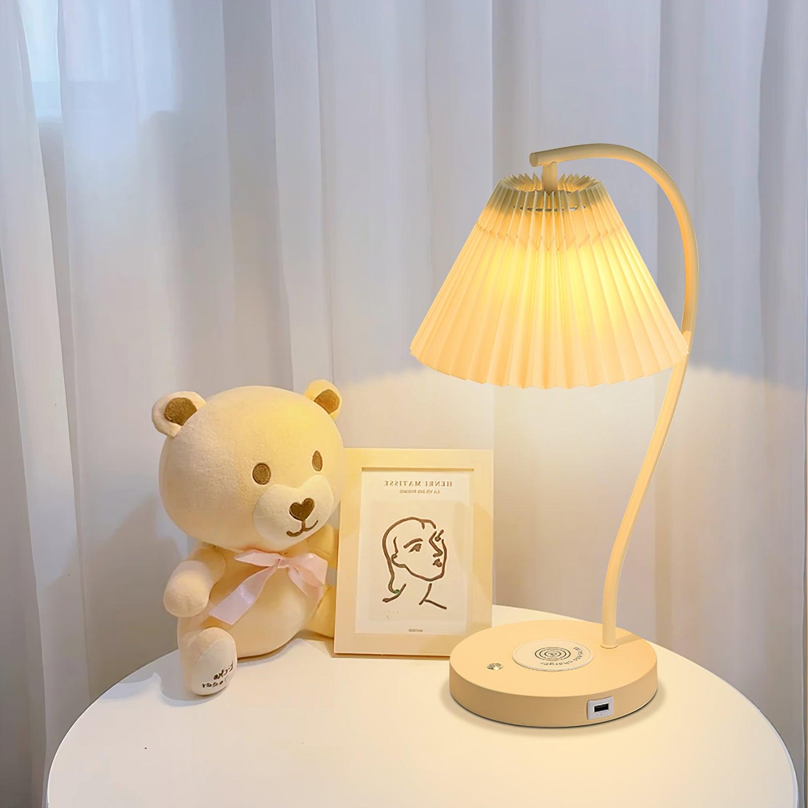 Crescini Pleated Table Lamp - Cueteks