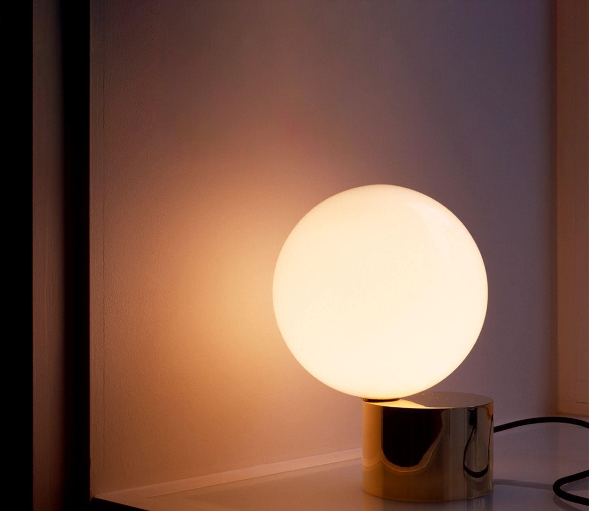 Tip of The Tongue Table Lamp - Cueteks