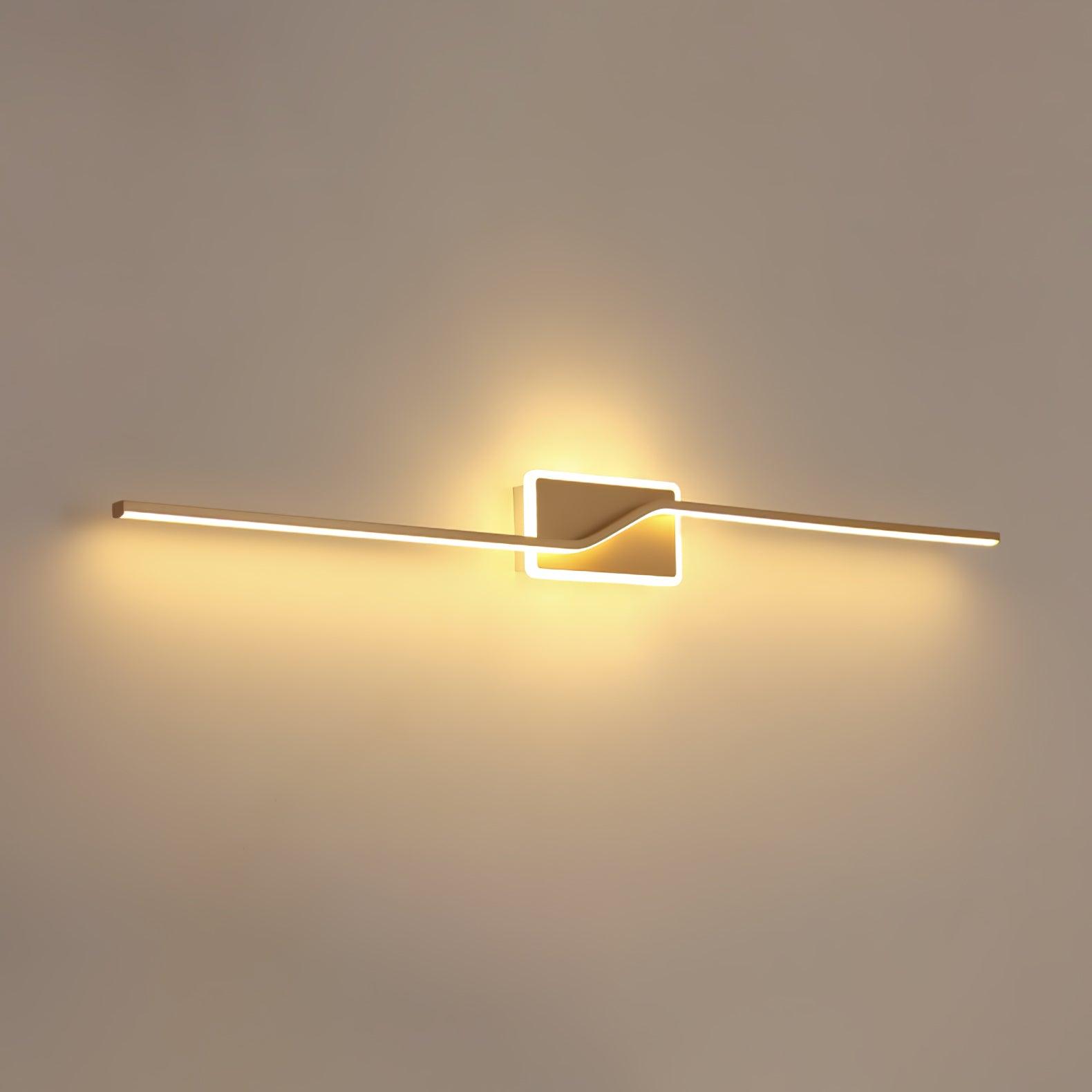 Close view of Gold offset arms and illuminated centre