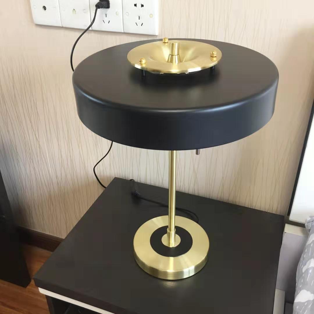 Revolve Table Lamp - Cueteks