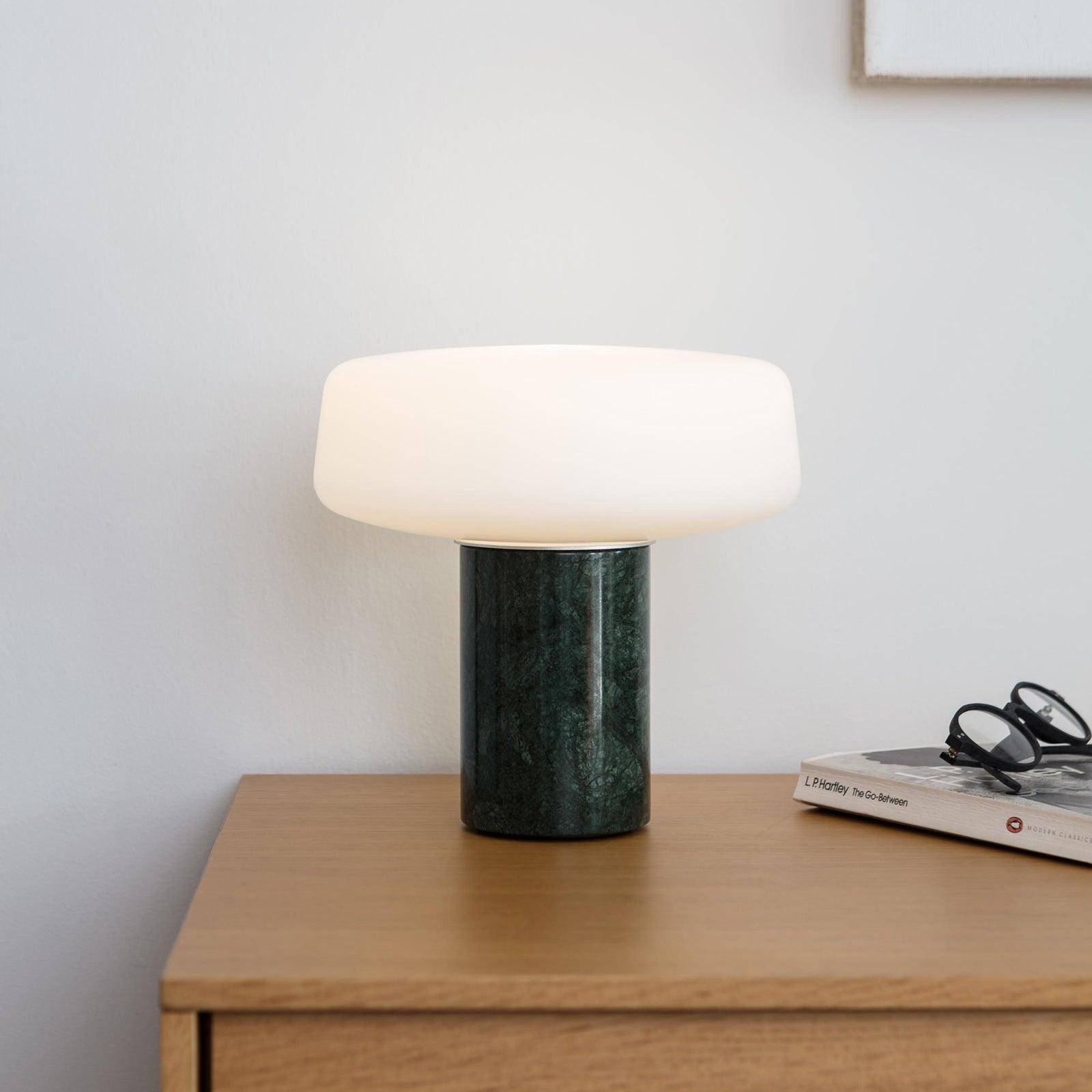 Solid Table Light - Cueteks
