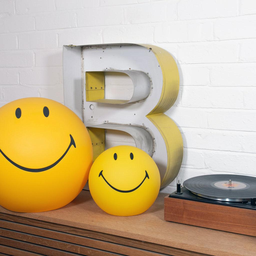 Smiling Table Lamp - Cueteks