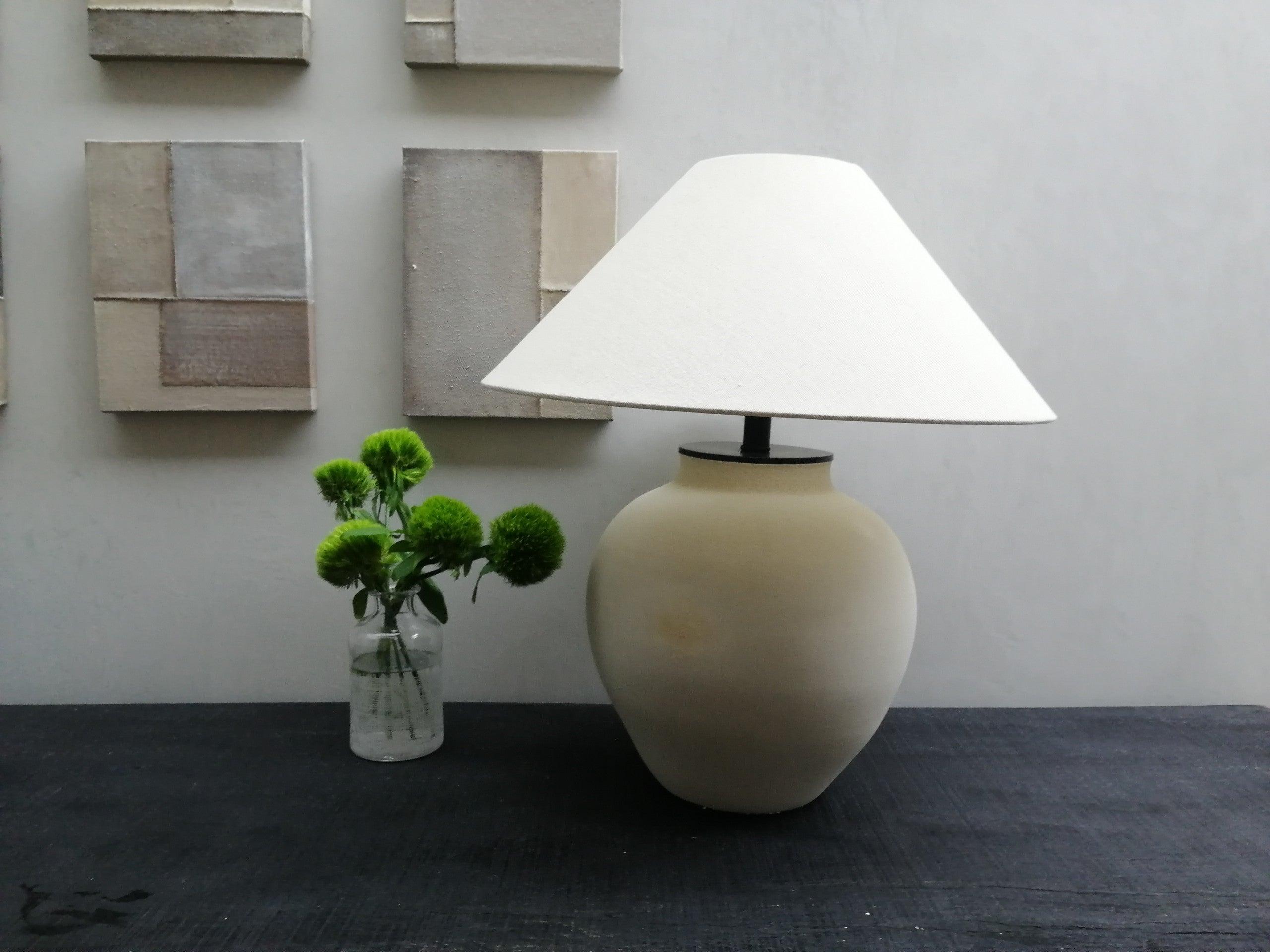 Decker Table Lamp - Cueteks