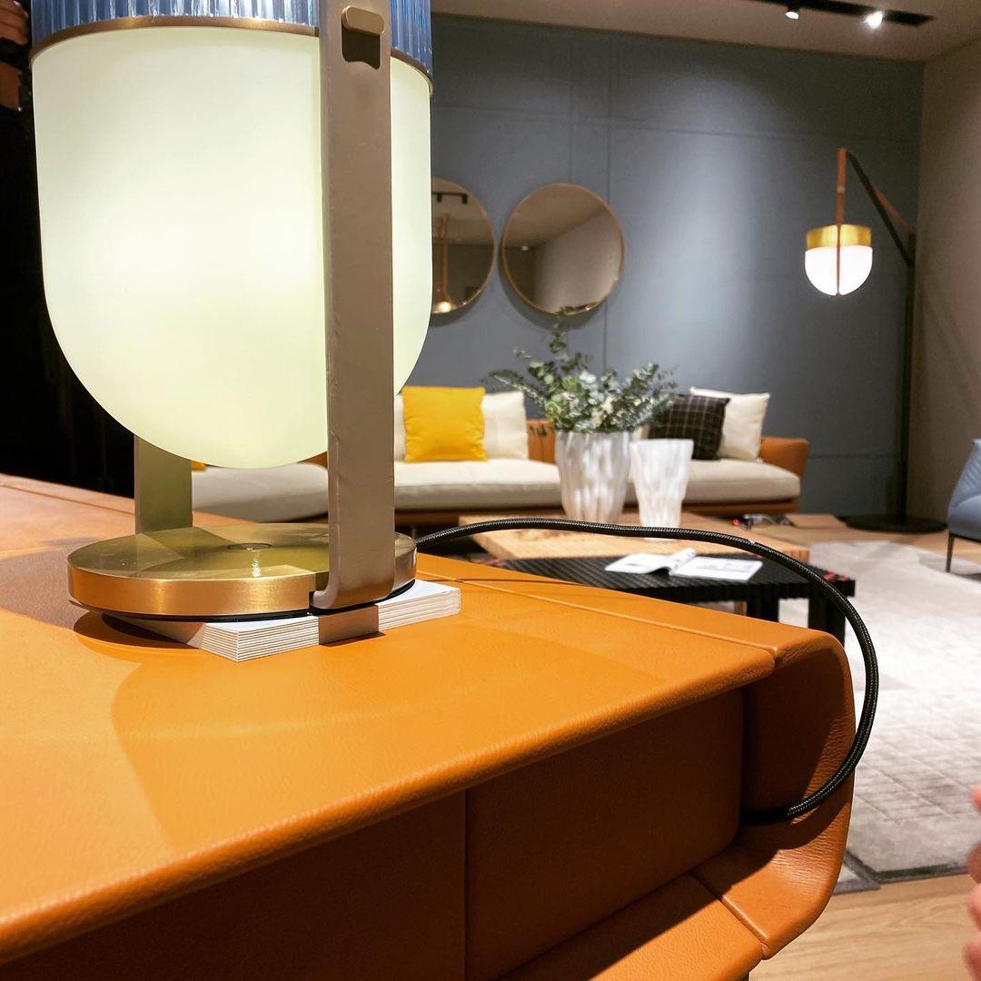Xi Table Lamp - Cueteks