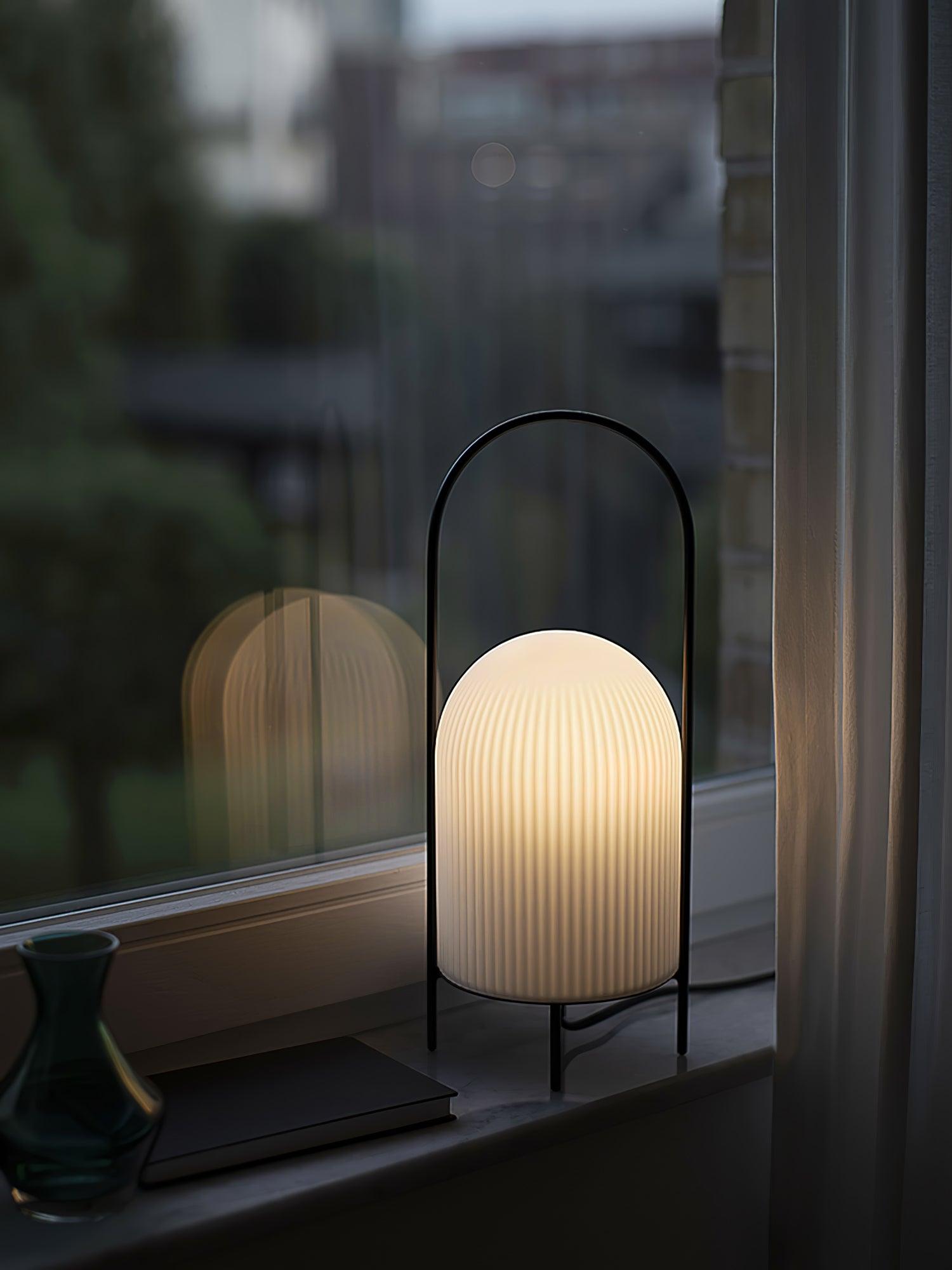 Ghost Table Lamp - Cueteks