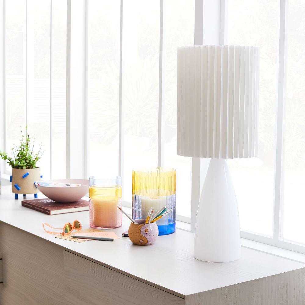 Delilah Table Lamp - Cueteks