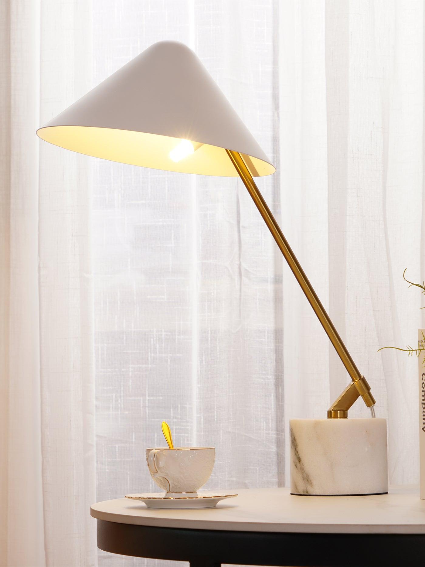 Small Hat Table Lamp - Cueteks