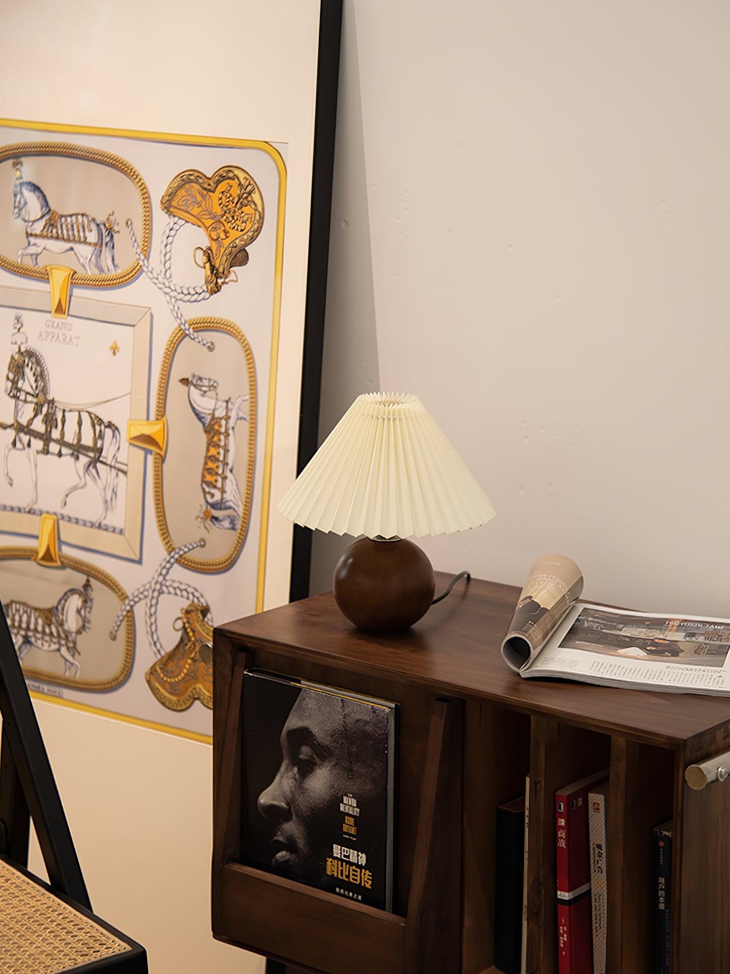 Wooden Pleated Table Lamp - Cueteks