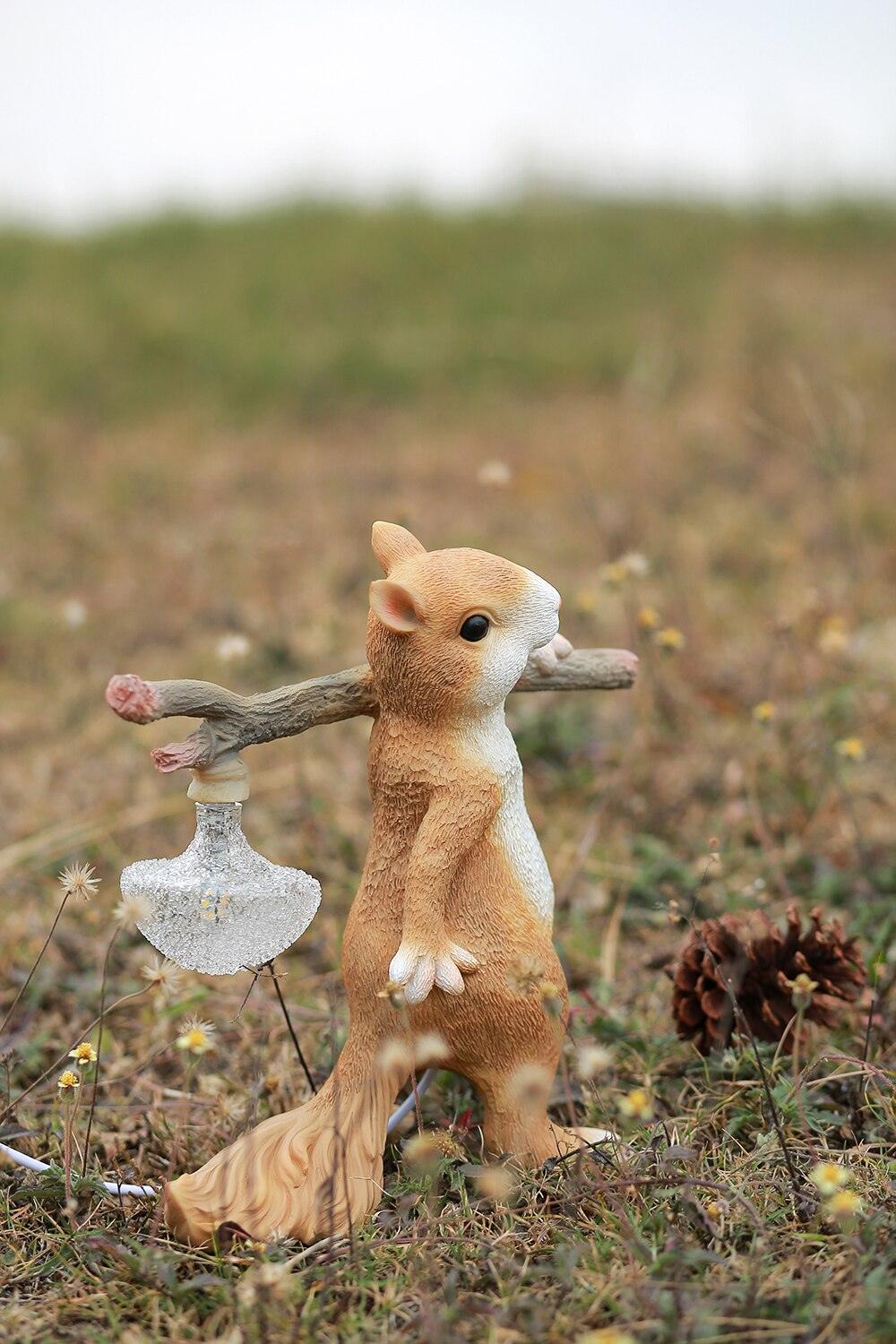 Squirrel Table Lamp - Cueteks