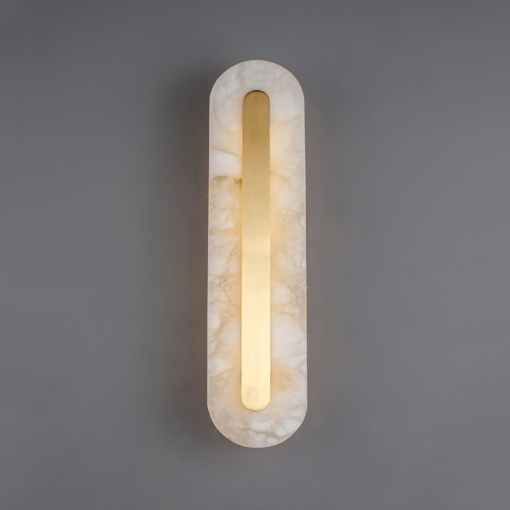 Close front view of veining and rounded ends