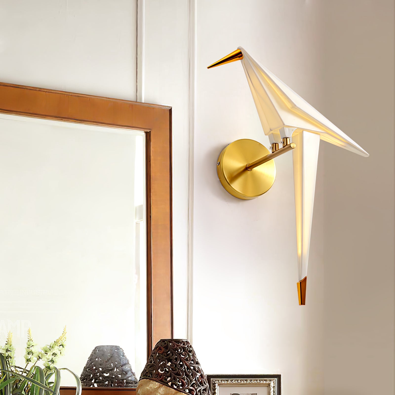 Avian Serenity Wall Lamp - Cueteks