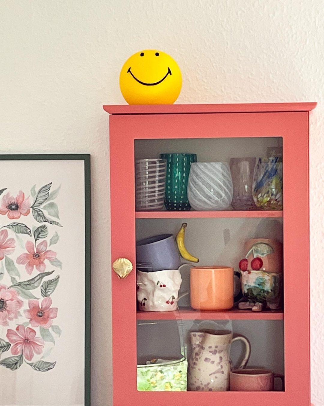 Smiling Rechargeable Built-in Battery Table Lamp - Cueteks