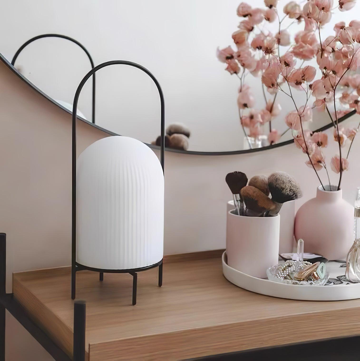 Ghost Table Lamp - Cueteks
