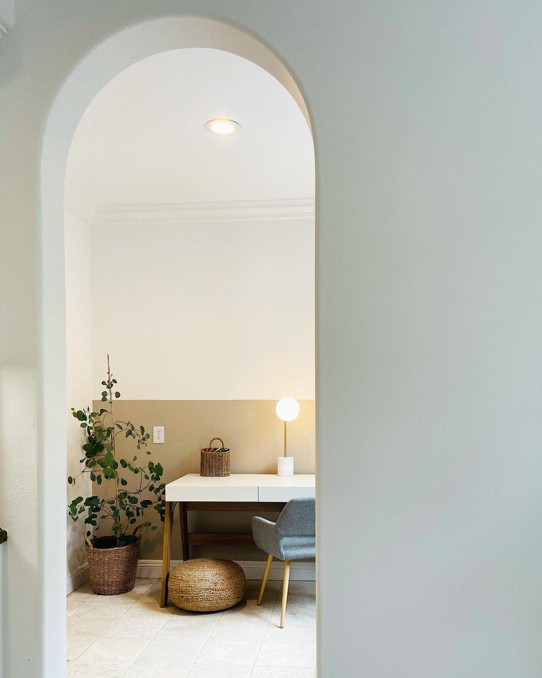 Sphere & Stem Table Lamp - Cueteks