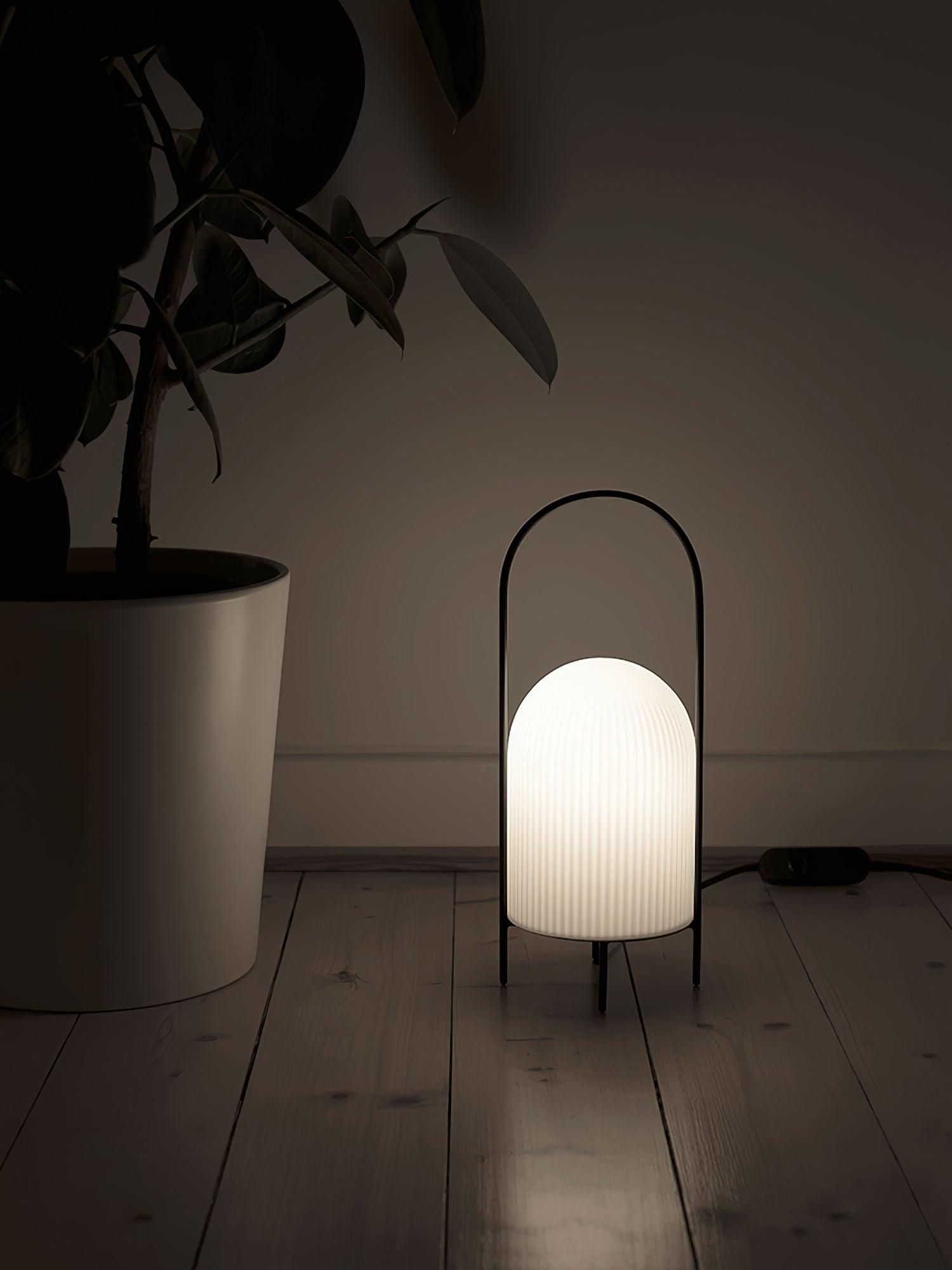 Ghost Table Lamp - Cueteks