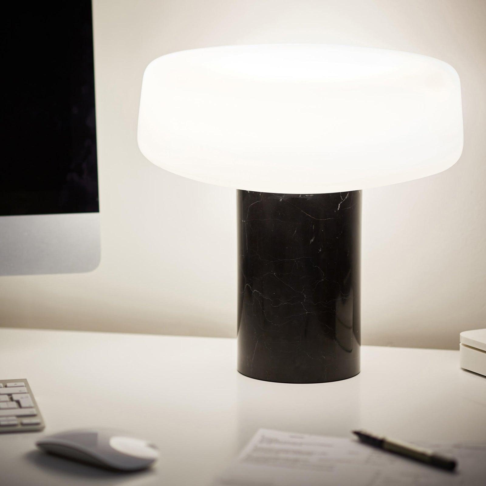 Solid Table Light - Cueteks