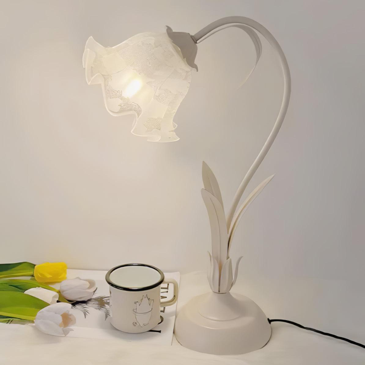 Lily of the Valley Table Lamp - Cueteks