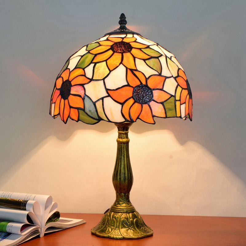 Alessio Design Bunt LED Tischlampe mit Kuppelschirm Wohn/Schlafzimmer Metall&Glas - Cueteks