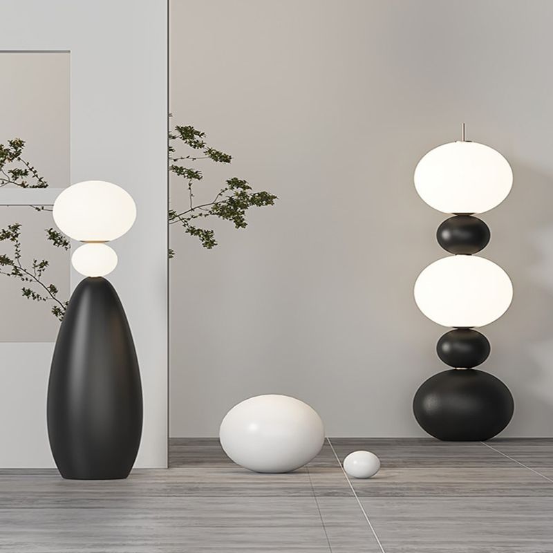 Valentina Modern Ball-shaped Resin Glass Floor Lamp,Black /White - Cueteks