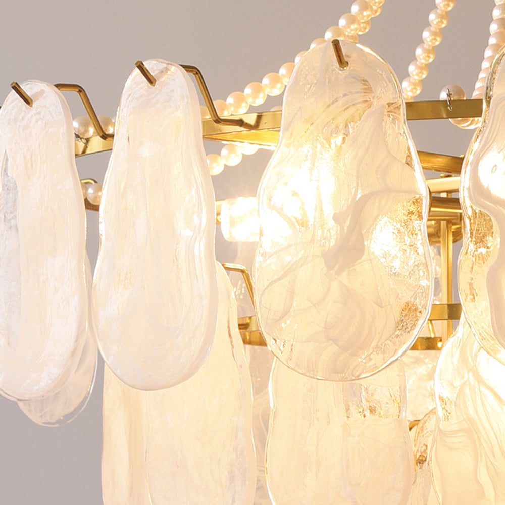 Kirsten Elegant Pearl/Glass/Metal Chandelier, White - Cueteks