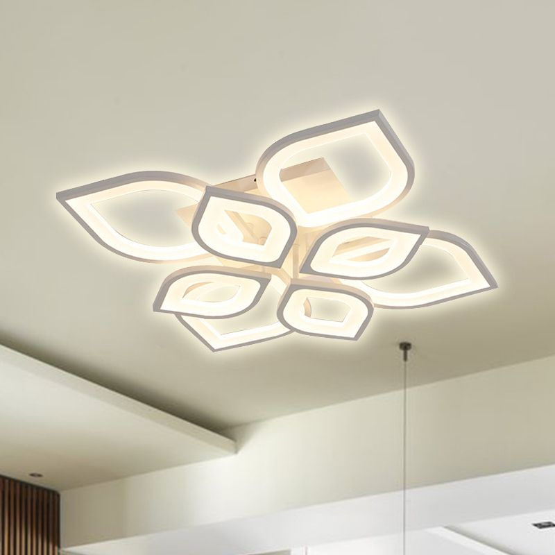 Hana eight-light selection with four inner and four outer petals