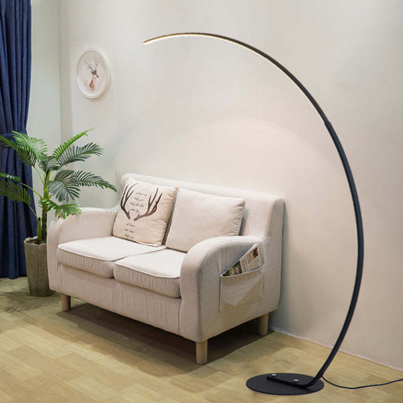 Edge Modern Arc LED Floor Lamp, Black/White, Metal/Silicon - Cueteks