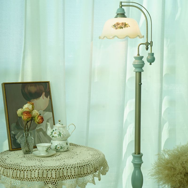 Morandi Retro Lotus Flower Shaped Metal Glass Floor Lamp - Cueteks