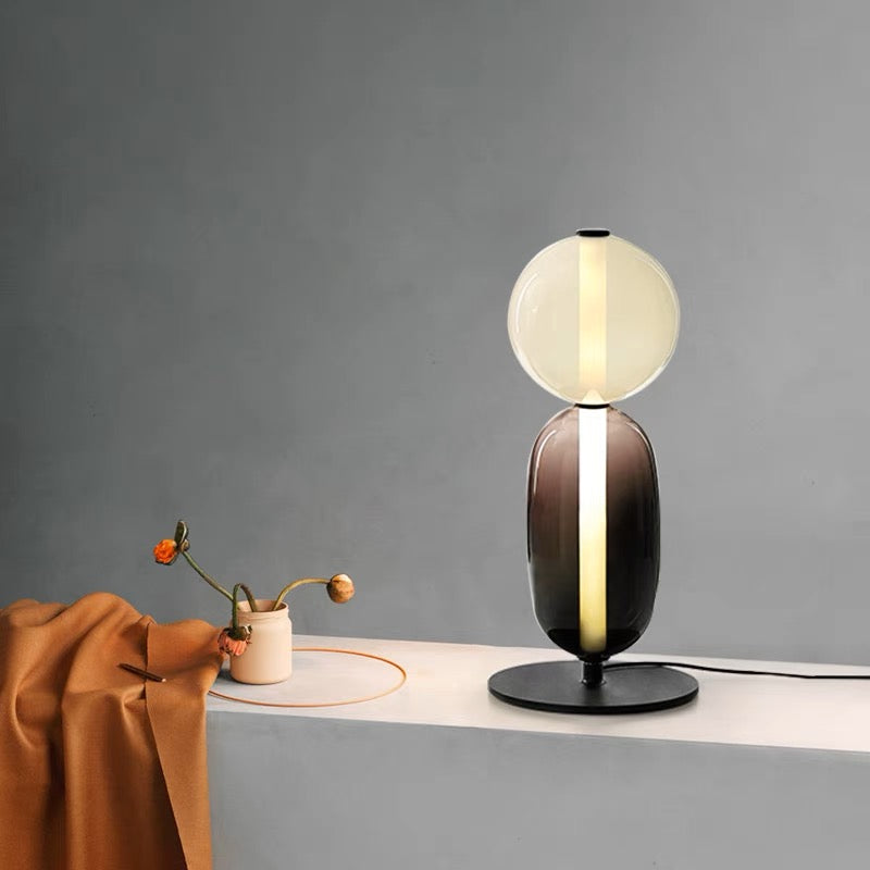 Morandi Modern Creative Man Metal/Glass Floor lamp, White/Black/Red - Cueteks