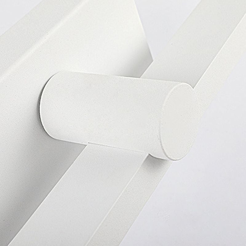 Close-up of Edge cylindrical support and white wall plate