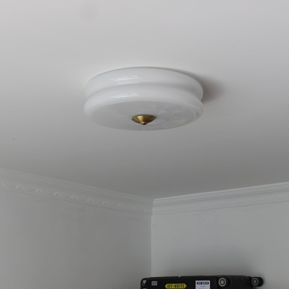 Morandi Modern Round Flush Mount Ceiling Light, White/Beige - Cueteks
