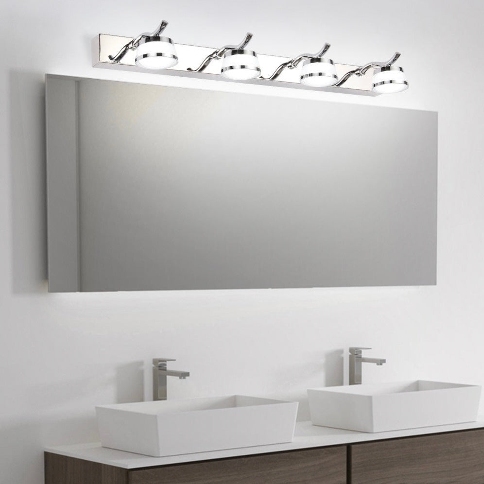 Four-light Leigh fixture above a mirror and double basin.