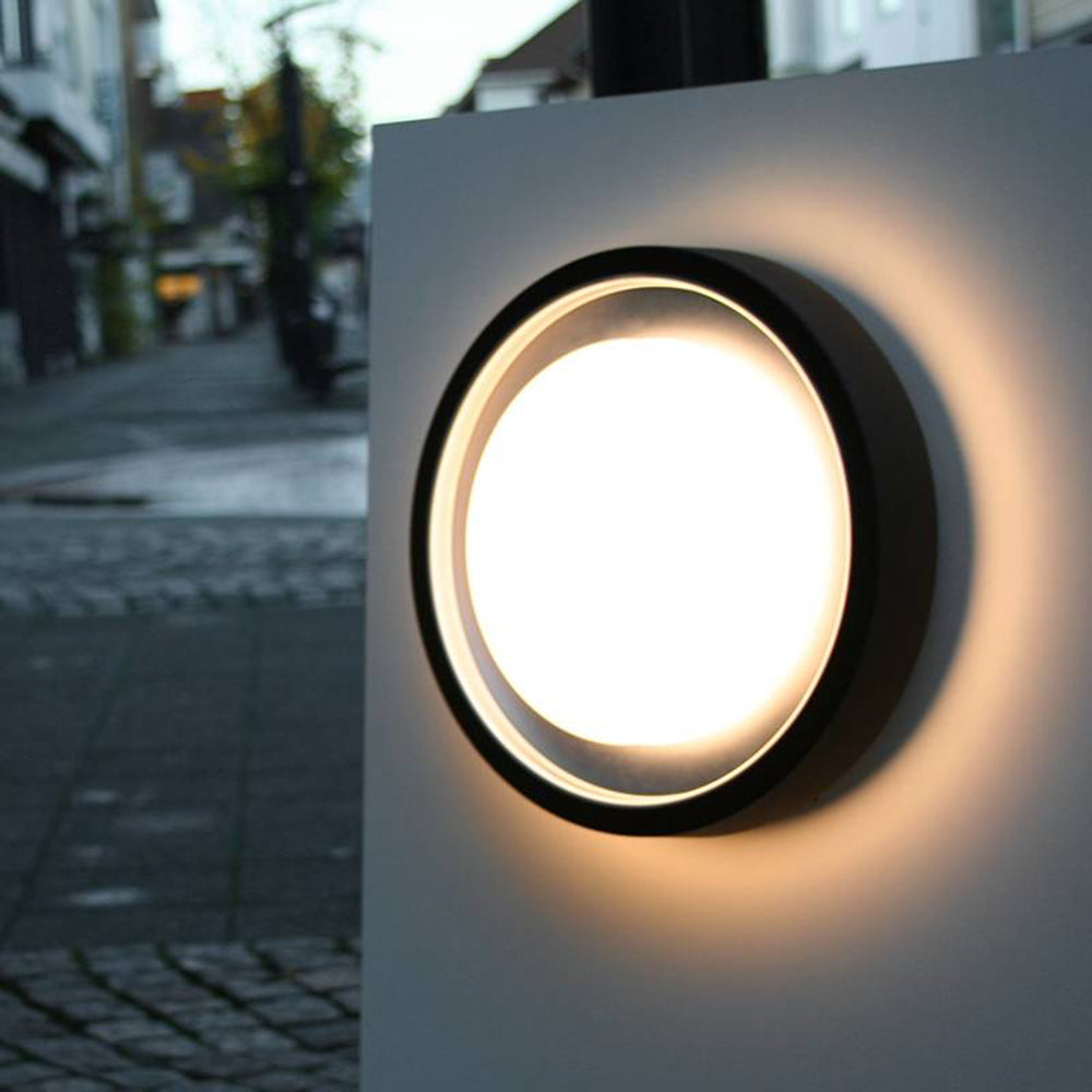 Orr Modern Circular Disc Shape Metal Outdoor Wall Lamp, Black - Cueteks