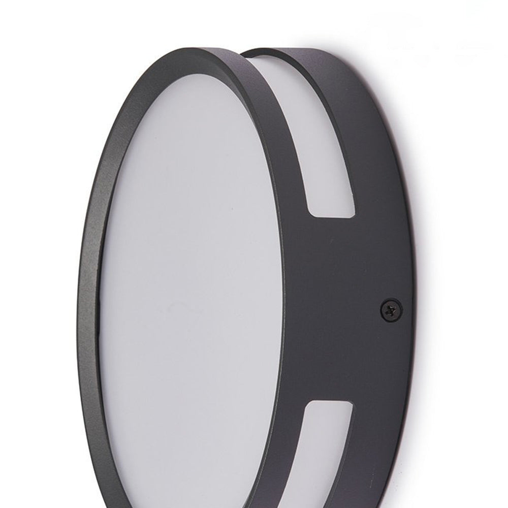 Orr Modern Round Metal/Acrylic Outdoor Waterproof Wall Lamp, Black - Cueteks