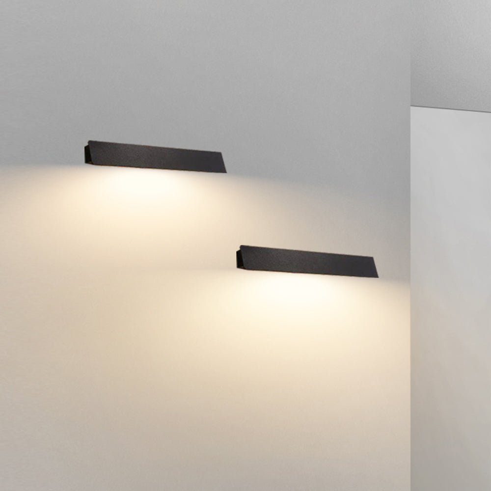 Orr Industrial Linear Metal Outdoor Wall Lamp, Black/White - Cueteks